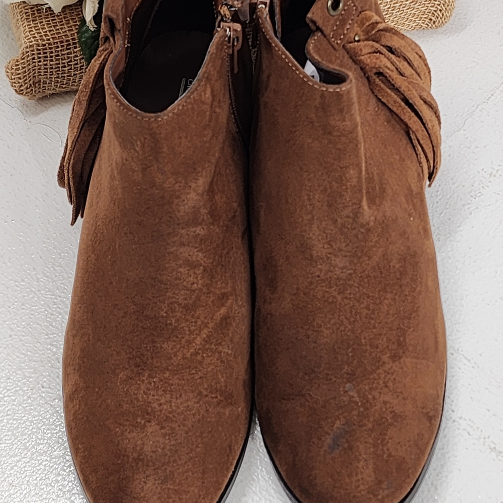 Brown Suede Ankle Boots with Fringe - Picture 3 of 13
